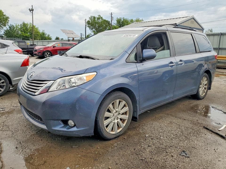 2017 TOYOTA SIENNA XLE PREMIUM 7-PASSENGER - 1