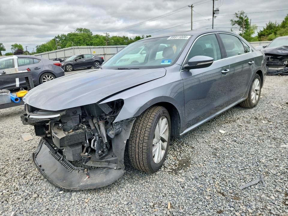 2018 VOLKSWAGEN PASSAT SE - 1