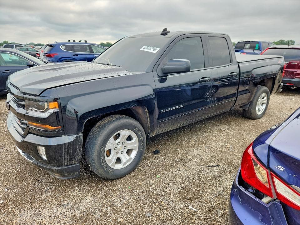 2017 CHEVROLET SILVERADO K1500 LT - 1
