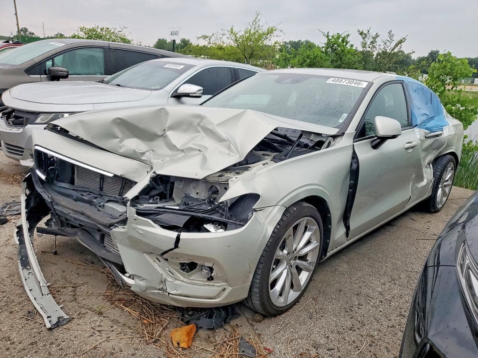 2021 VOLVO S60 T6 MOMENTUM - 1