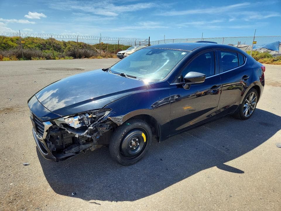 2018 MAZDA 3 TOURING - 1