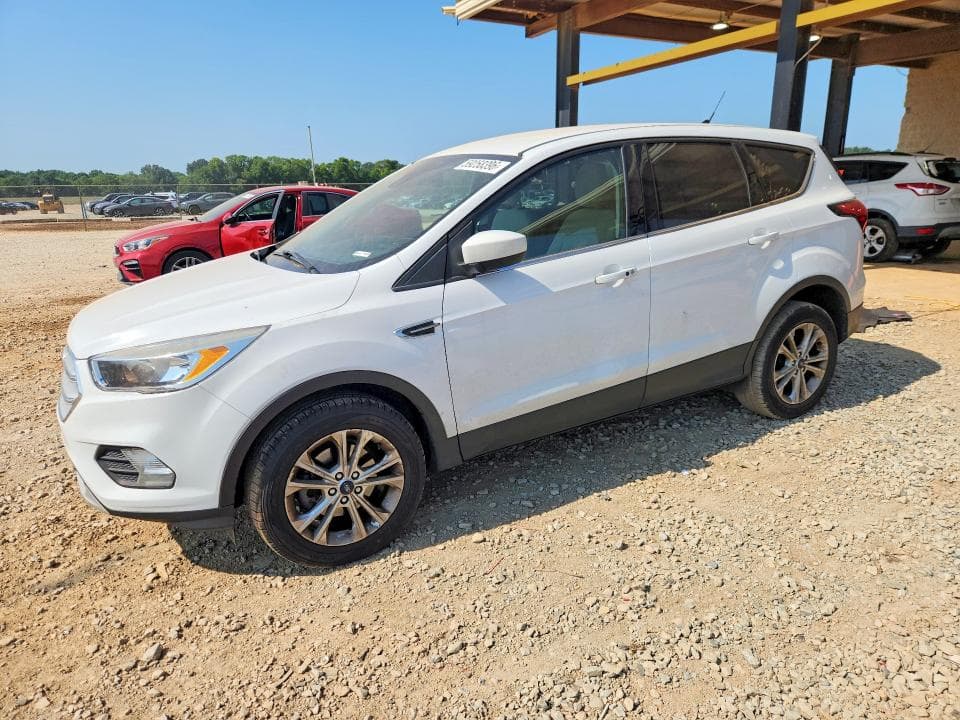 2019 FORD ESCAPE SE - 1