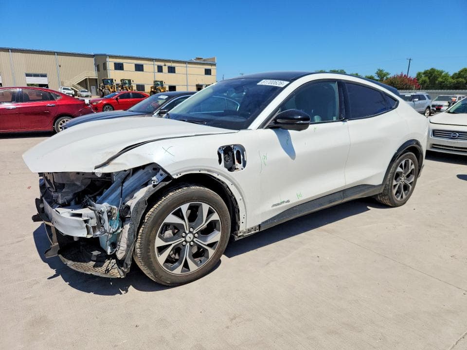 2021 FORD MUSTANG MACH-E PREMIUM - 1