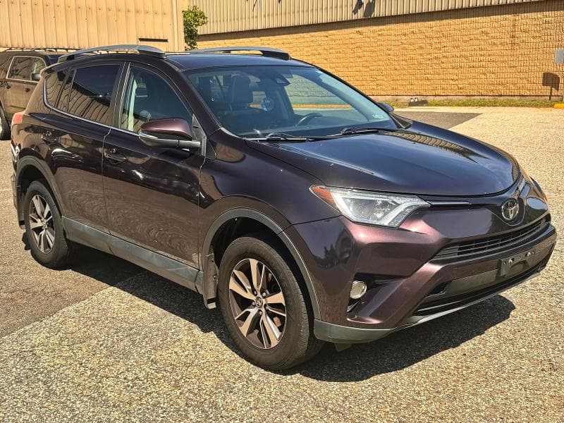 2017 TOYOTA RAV4 XLE - 1