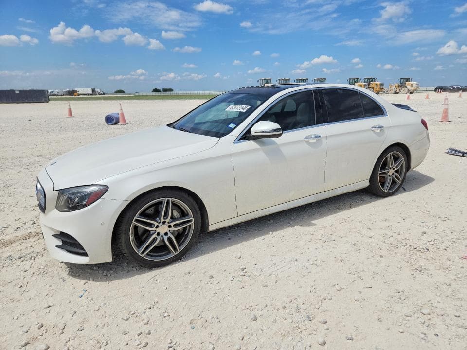 2017 MERCEDES-BENZ E 300 - 1