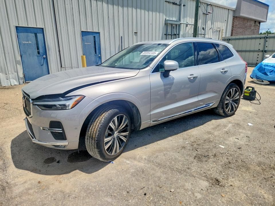 2023 VOLVO XC60 PLUS - 1