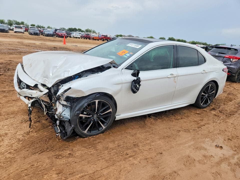 2019 TOYOTA CAMRY XSE V6 - 1