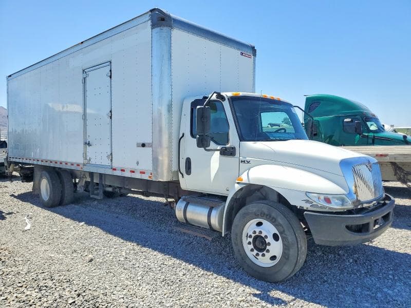 2020 INTERNATIONAL MV607 BOX TRUCK - 1