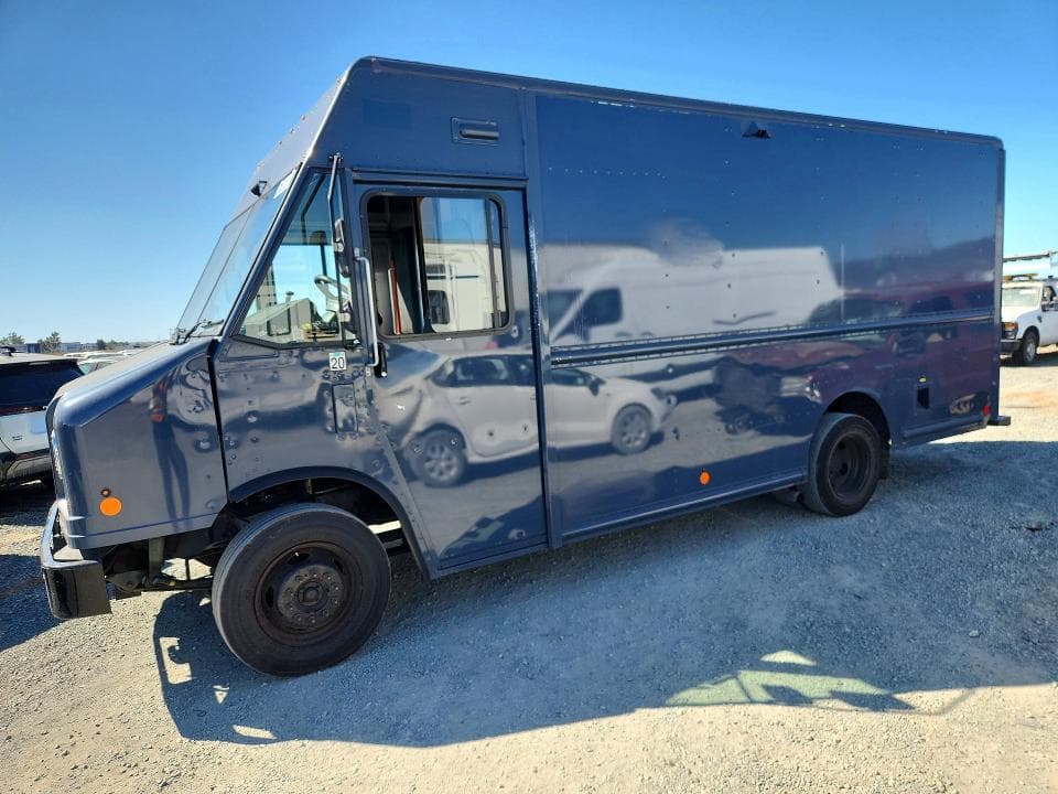 2020 FORD F59