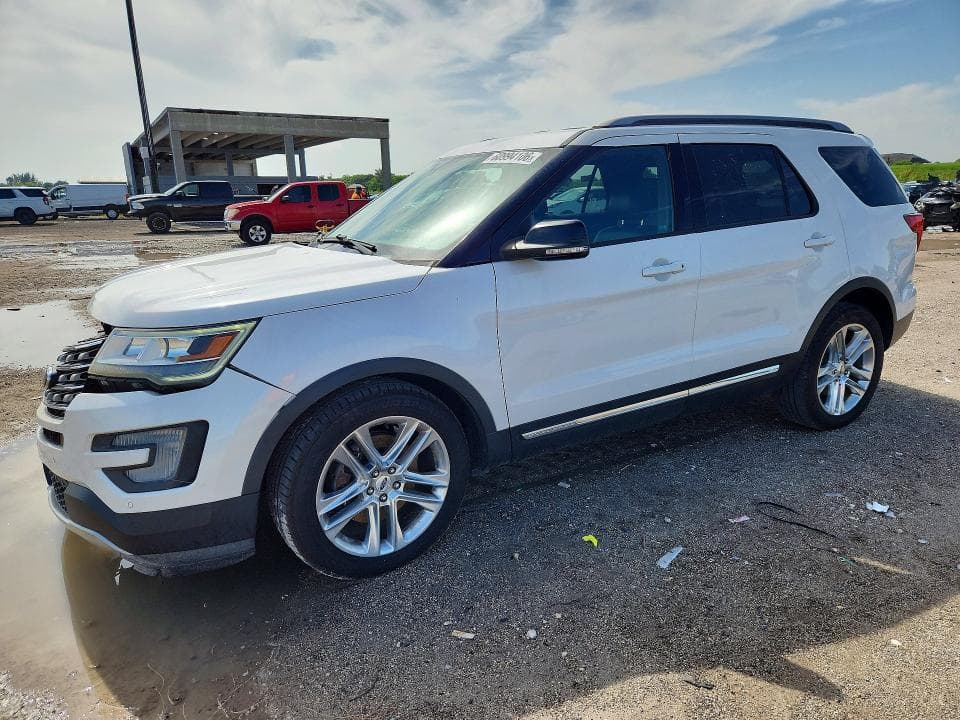 2017 FORD EXPLORER XLT - 1