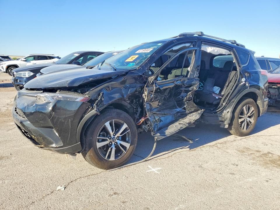 2018 TOYOTA RAV4 XLE - 1