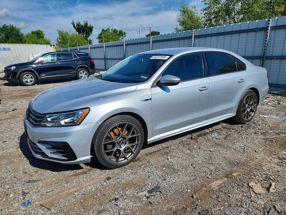 2018 VOLKSWAGEN PASSAT S S - 1
