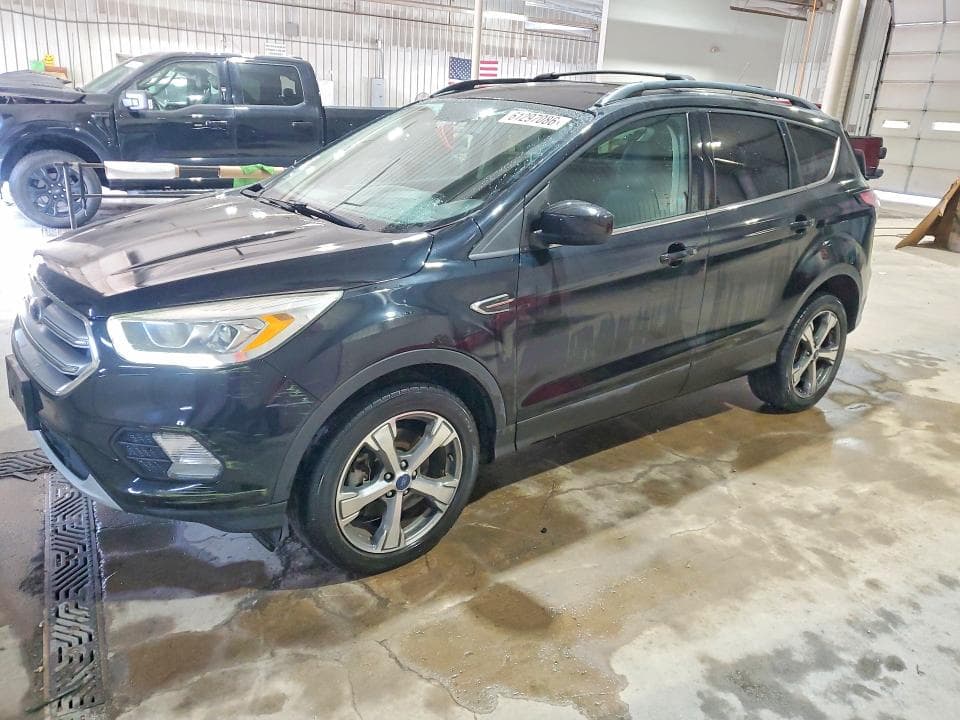 2017 FORD ESCAPE SE - 1