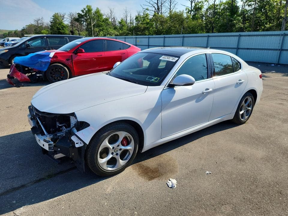 2018 ALFA ROMEO GIULIA Q4 - 1