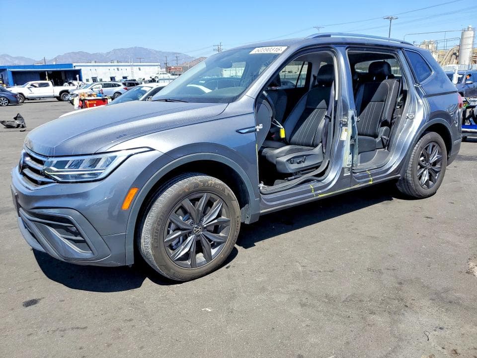 2024 VOLKSWAGEN TIGUAN SE - 1
