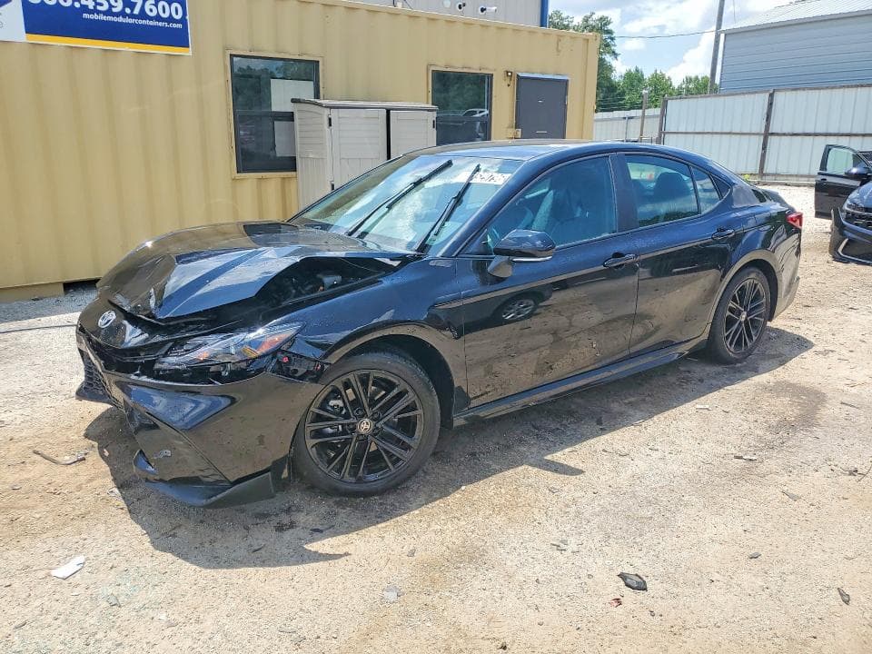 2026 TOYOTA CAMRY SE - 1