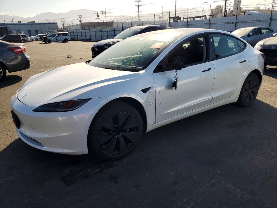 2025 TESLA MODEL 3 - 1