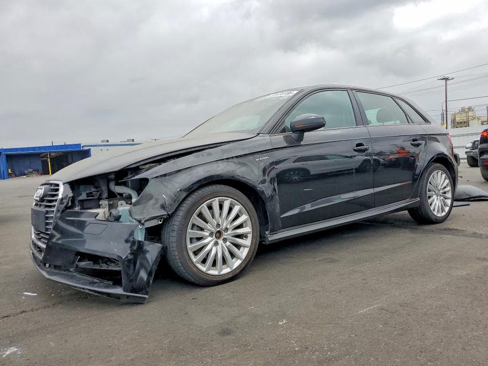 2017 AUDI A3 E-TRON PREMIUM - 1