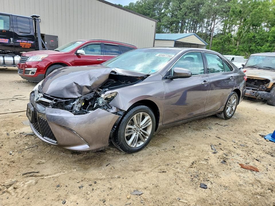 2017 TOYOTA CAMRY SE - 1