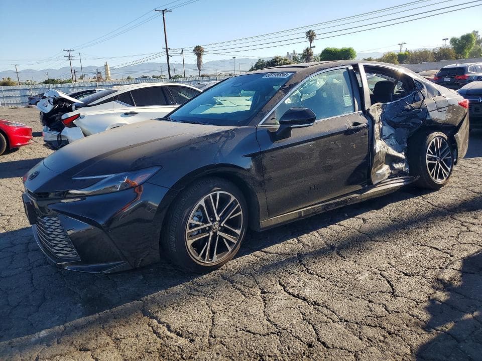 2026 TOYOTA CAMRY XLE - 1
