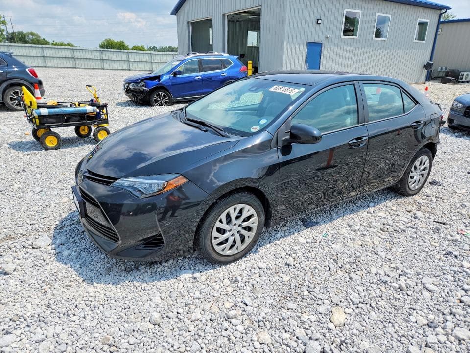 2018 TOYOTA COROLLA LE - 1