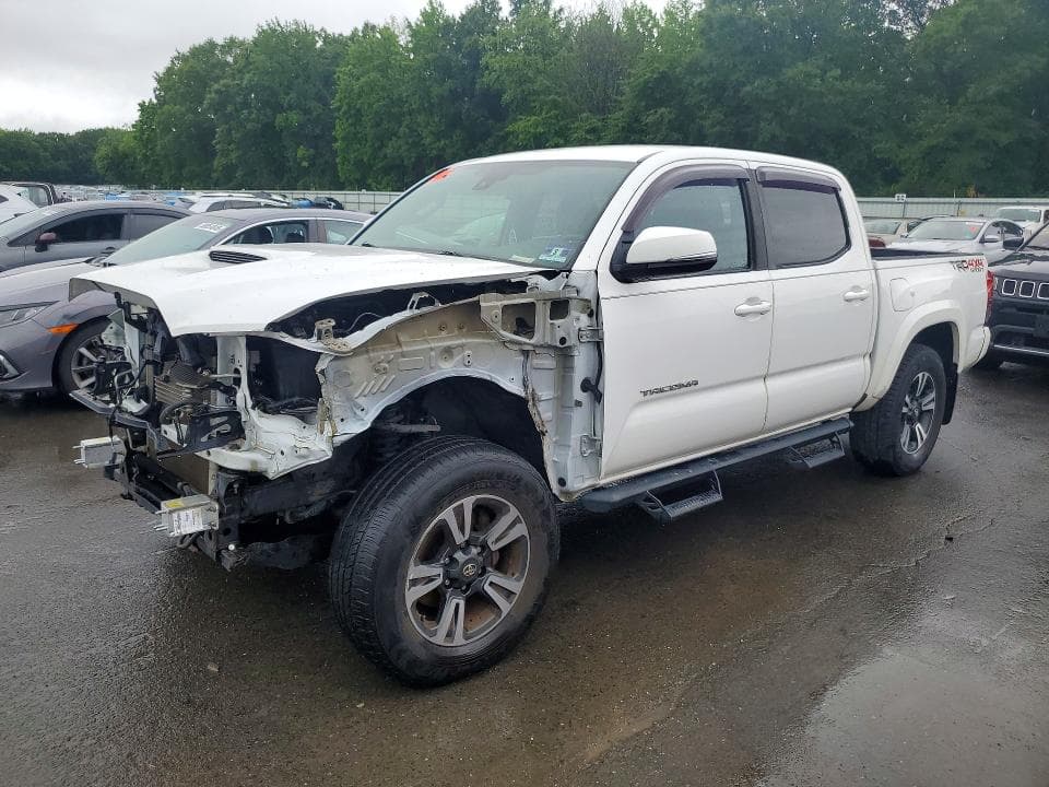 2019 TOYOTA TACOMA TRD SPORT - 1