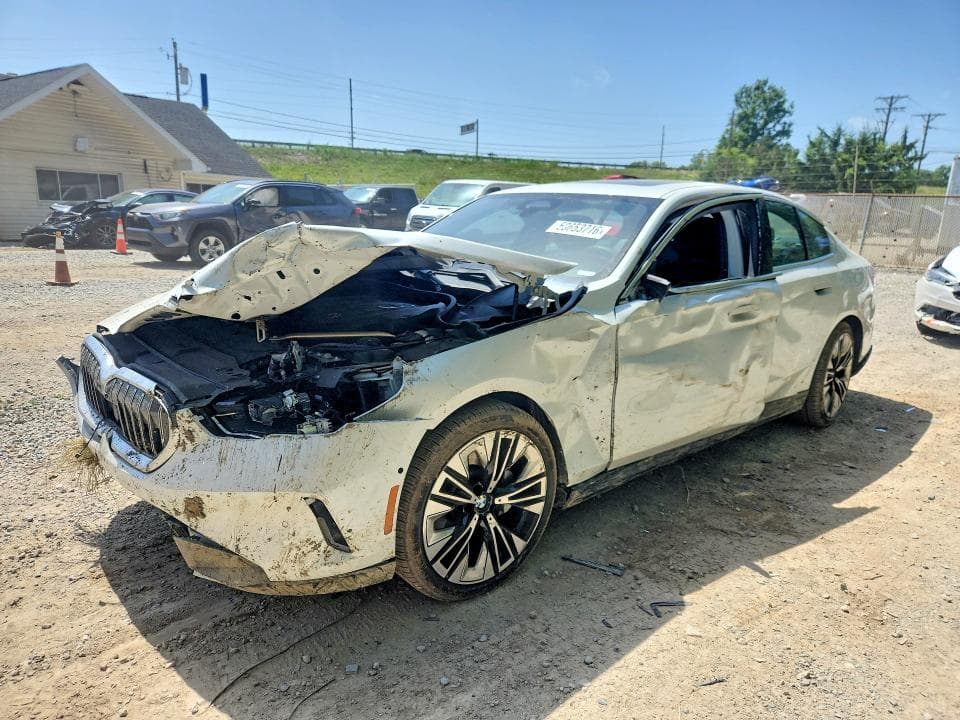 2024 BMW 530 XI - 1