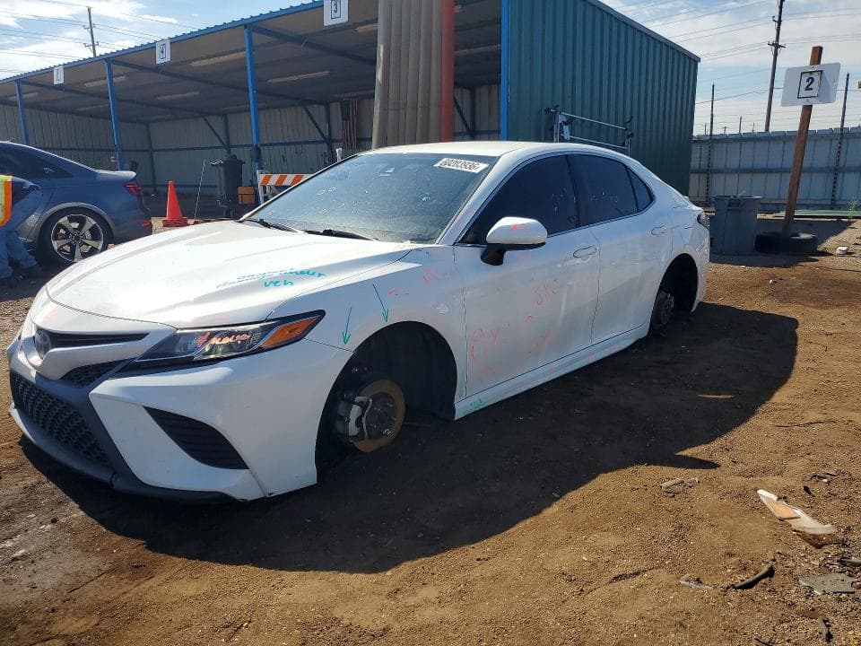 2019 TOYOTA CAMRY SE