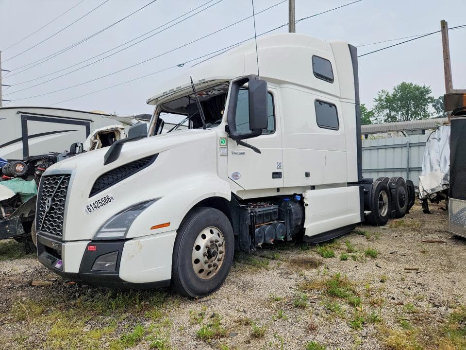 2024 VOLVO VNL SEMI TRUCK - 1
