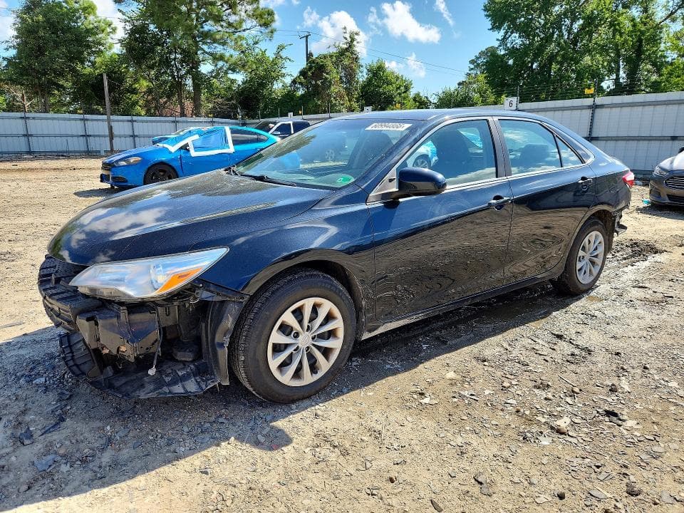 2017 TOYOTA CAMRY LE - 1