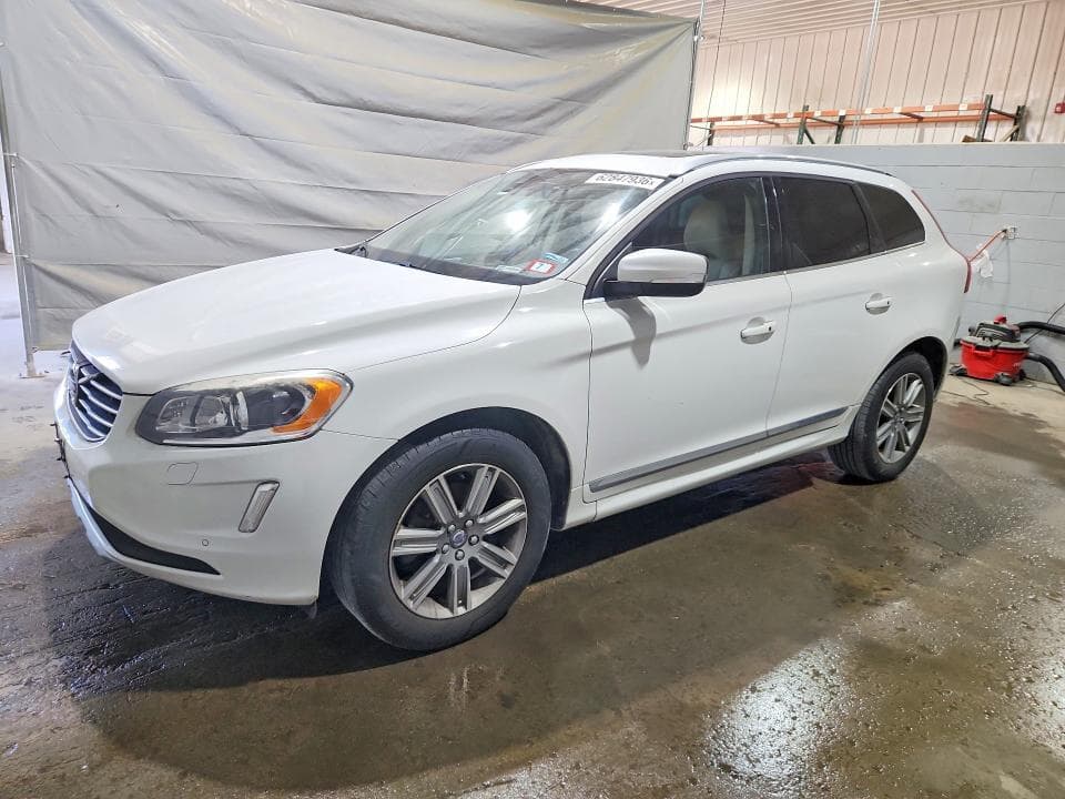 2017 VOLVO XC60 T5 INSCRIPTION - 1