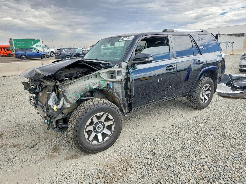 2017 TOYOTA 4RUNNER TRD OFF-ROAD PREMIUM - 1