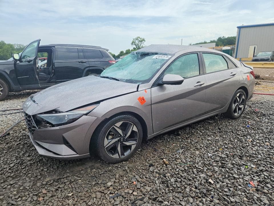 2023 HYUNDAI ELANTRA SEL - 1