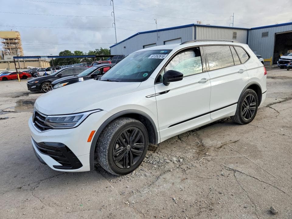 2022 VOLKSWAGEN TIGUAN SE R-LINE BLACK - 1