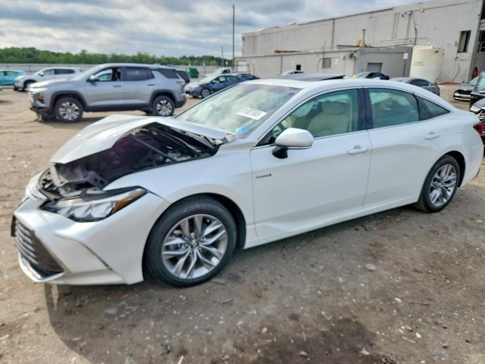 2020 TOYOTA AVALON XLE - 1
