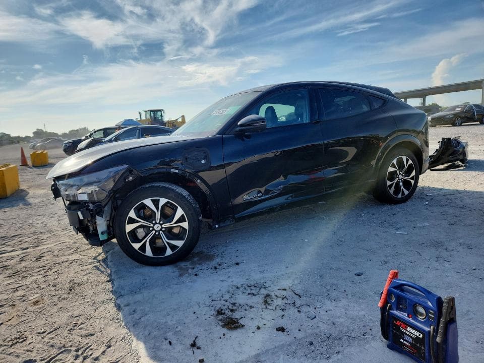 2023 FORD MUSTANG MACH-E PREMIUM - 1