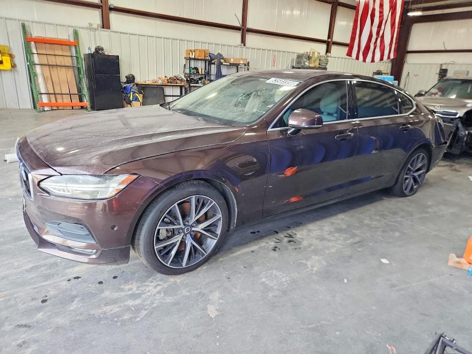 2018 VOLVO S90 T6 MOMENTUM - 1