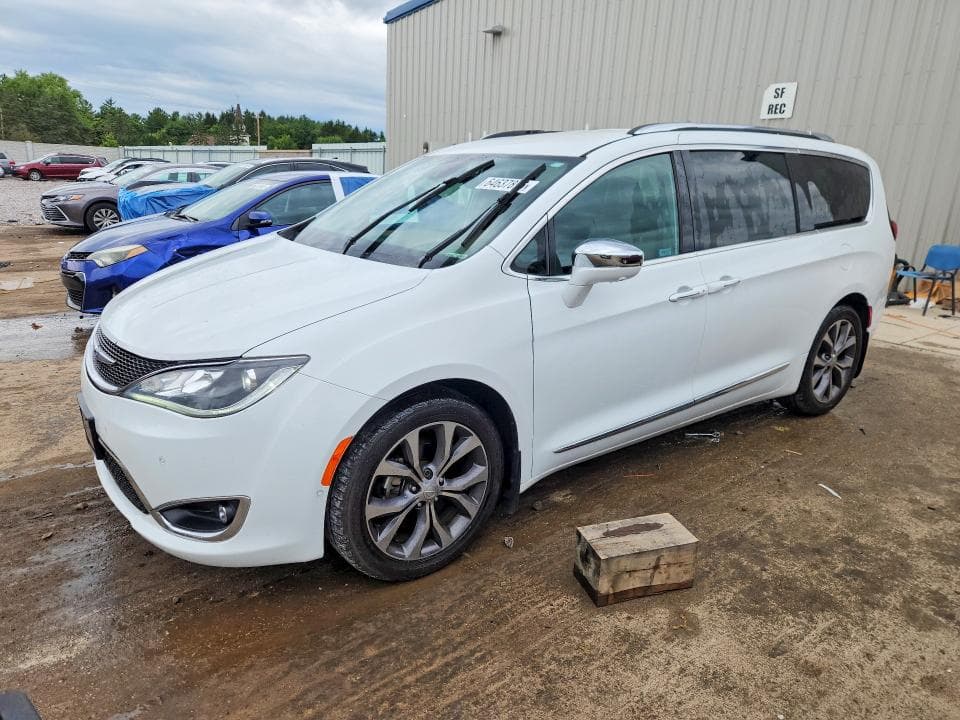 2017 CHRYSLER PACIFICA LIMITED - 1