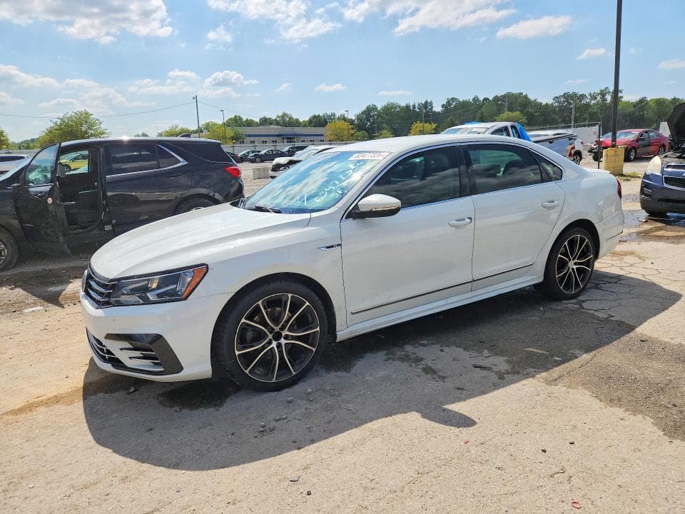 2017 VOLKSWAGEN PASSAT R-LINE - 1
