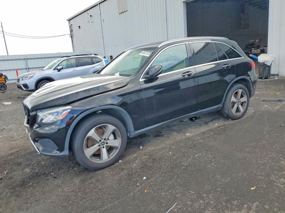 2018 MERCEDES-BENZ GLC 300 - 1