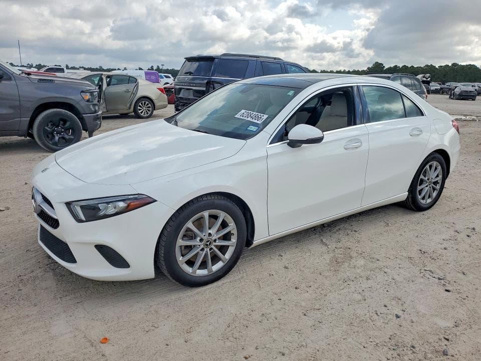 2021 MERCEDES-BENZ A 220 4MATIC - 1
