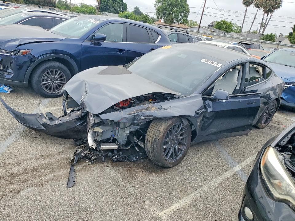 2025 TESLA MODEL 3 - 1