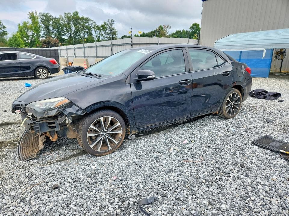 2017 TOYOTA COROLLA SE - 1
