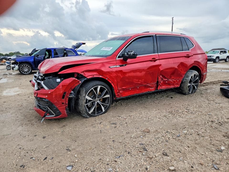 2024 VOLKSWAGEN TIGUAN SEL R-LINE BLACK - 1