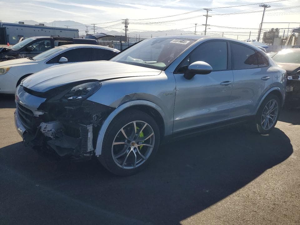 2022 PORSCHE CAYENNE E HYBRID COUPE - 1