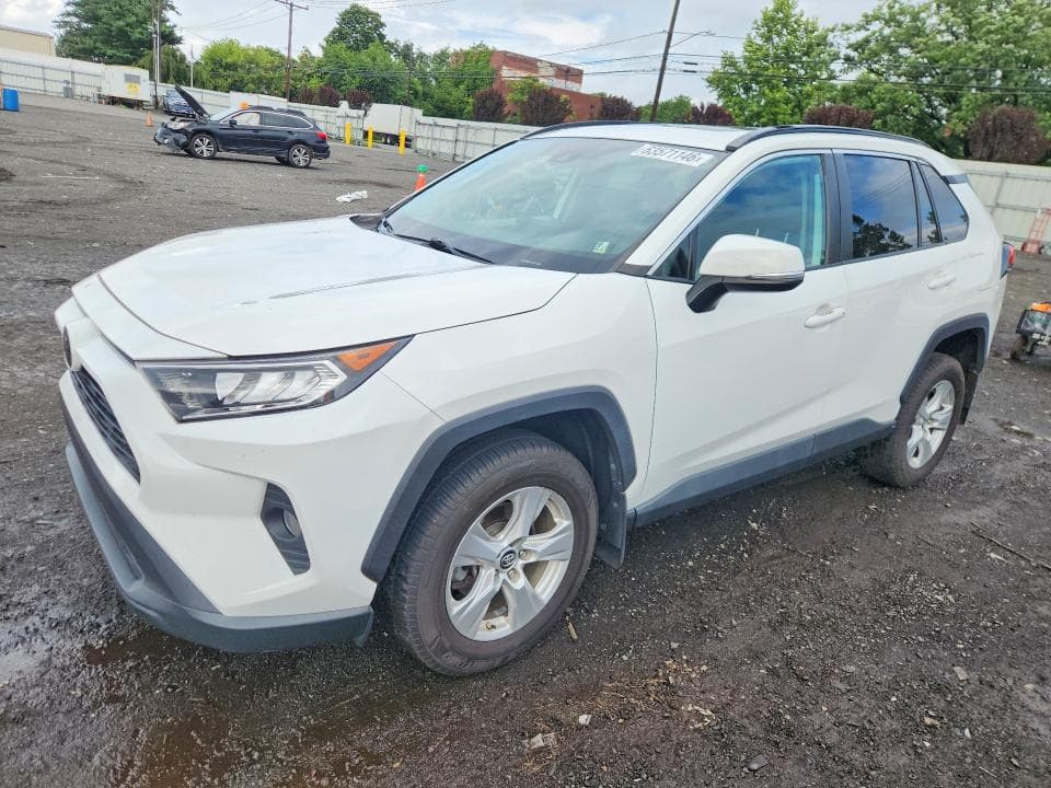 2019 TOYOTA RAV4 XLE - 1
