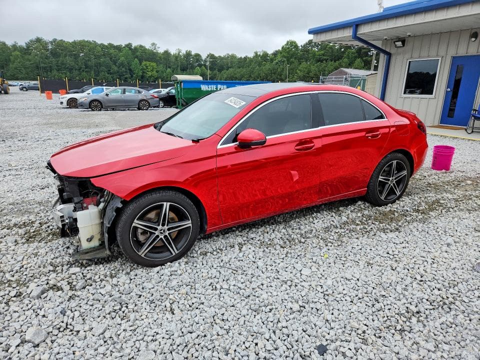 2019 MERCEDES-BENZ A 220 - 1