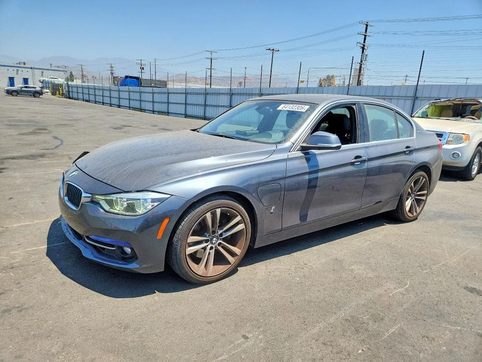2018 BMW 330E - 1