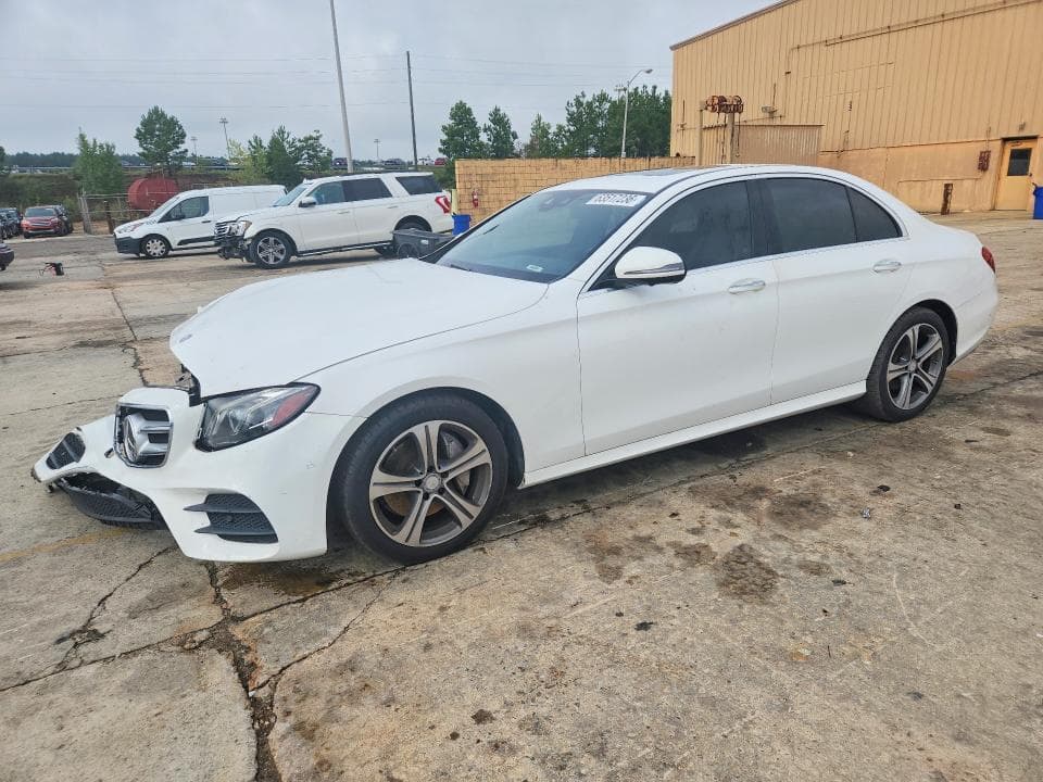 2017 MERCEDES-BENZ E 300 - 1