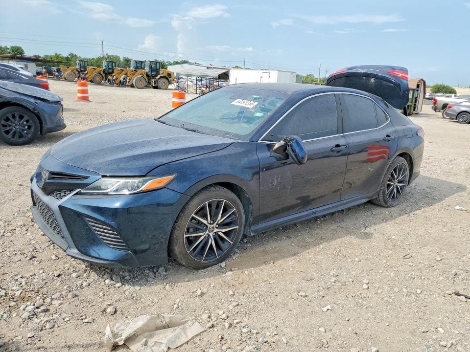 2019 TOYOTA CAMRY SE - 1